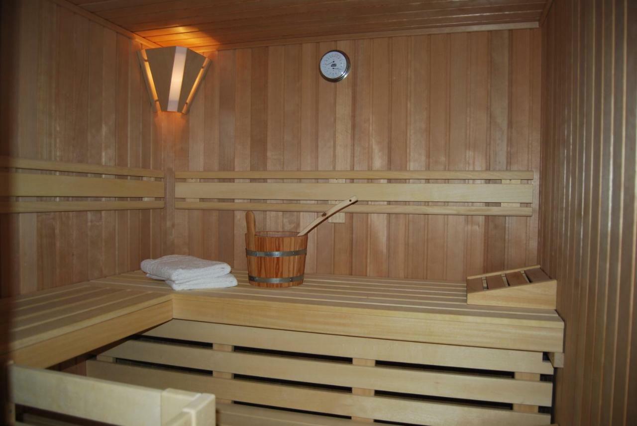Claras Strandhuus Zingst Exteriör bild
